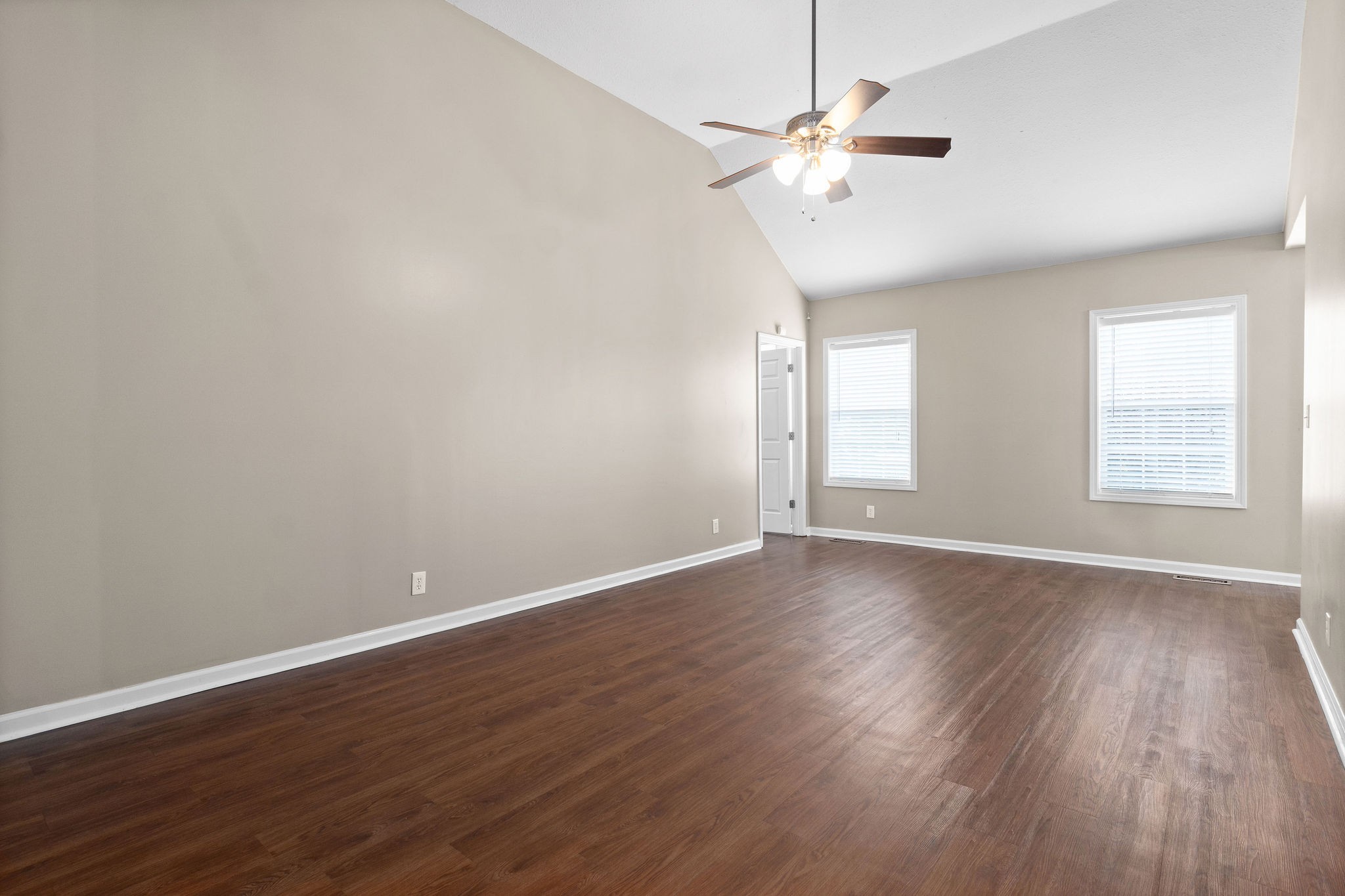 1876 Patton Road Clarksville, TN 37042 - Photo 5 of 30 Gallery Image 5