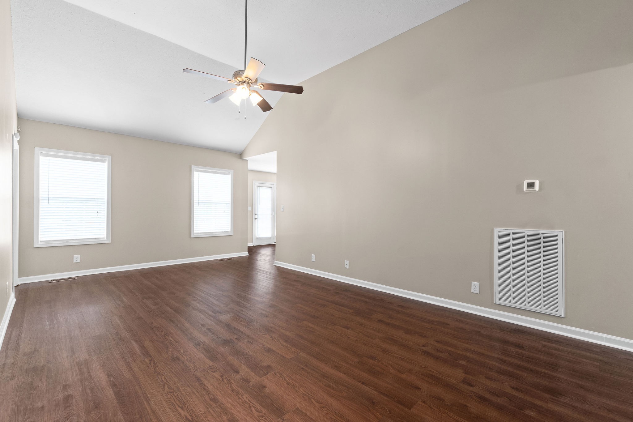 1876 Patton Road Clarksville, TN 37042 - Photo 8 of 30 Gallery Image 8