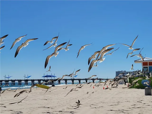 $349,900 | 1009 North Ocean Boulevard, Unit 303, Pompano Beach, FL 33062