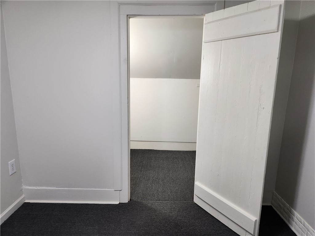 344 Elmgrove Road Greece, NY 14626 - Photo 19 of 28 huge closet 5 1/2' x 7 1/2' off upstairs landing