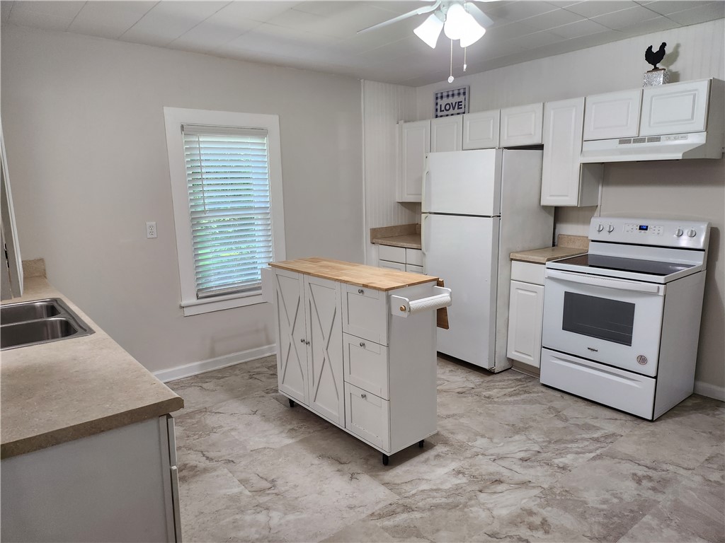 344 Elmgrove Road Greece, NY 14626 - Photo 9 of 28 large kitchen