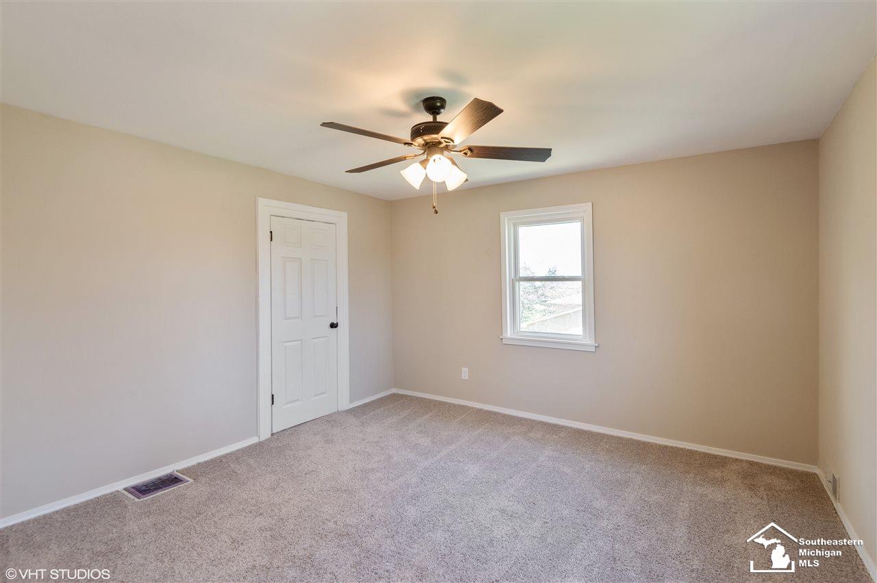 3697 Country Club Road Adrian, MI 49221 - Photo 11 of 25 1st bedroom