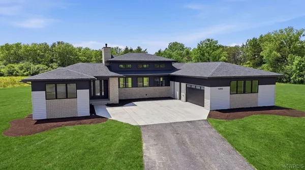 $1,599,900 | 1200 Rice Road, Elma, NY 14059