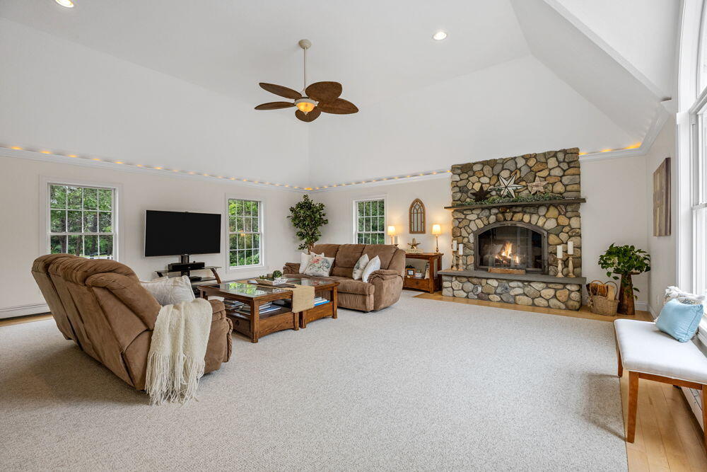 29 Weather Deck Road Bourne, MA 02532 - Photo 14 of 65 Cozy and spacious Family Room