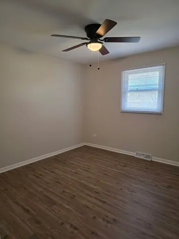 $1,800 | 668 Anita Avenue, Antioch, IL 60002