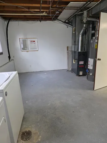 $1,800 | 668 Anita Avenue, Antioch, IL 60002