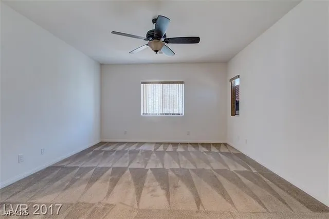 $2,100 | 10822 Merrimack Avenue, Las Vegas, NV 89166