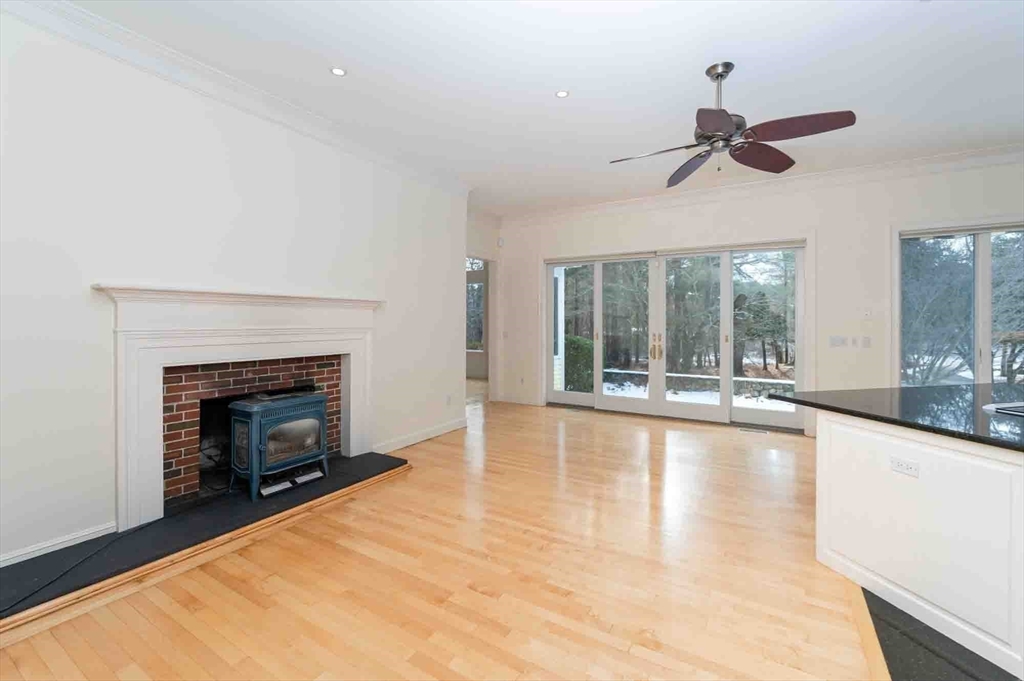 150 Georgetown Road Boxford, MA 01921 - Photo 10 of 37