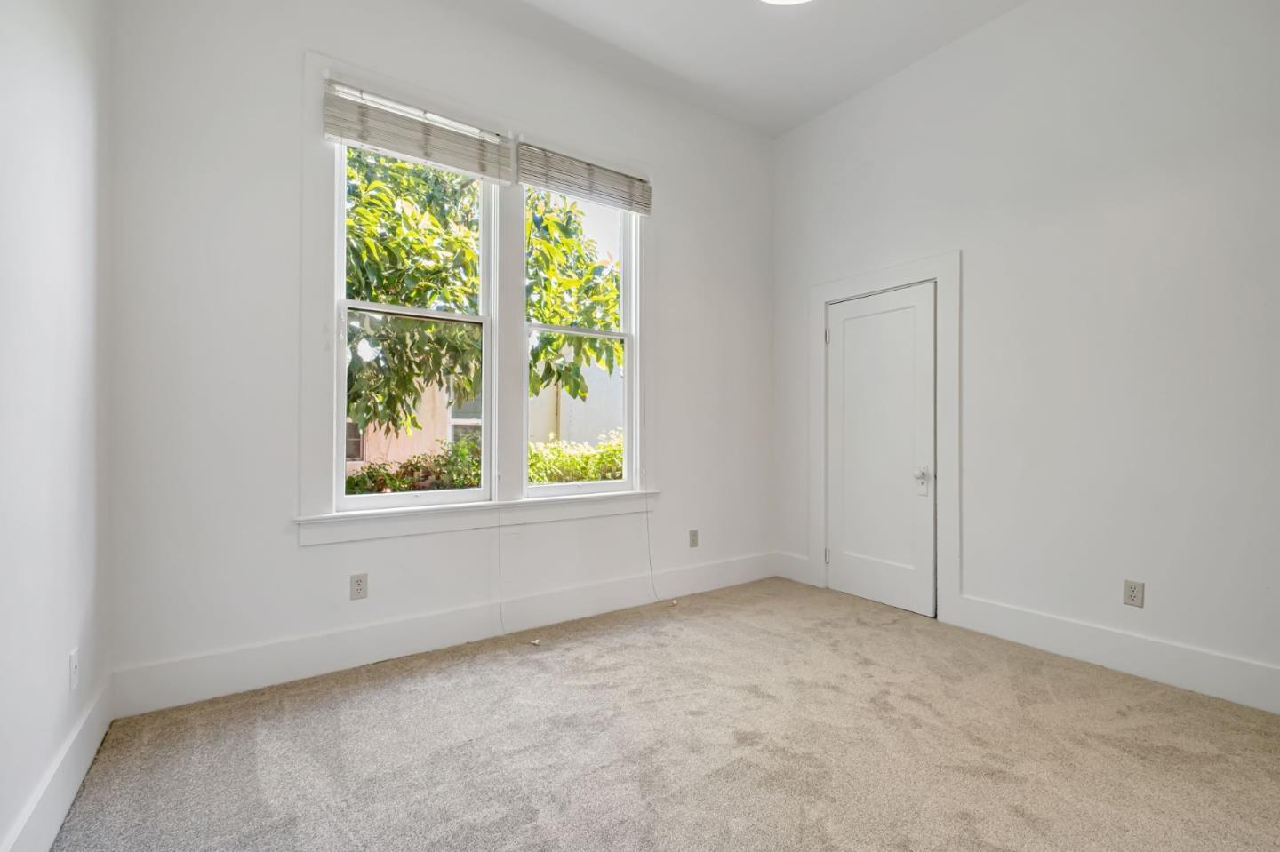 120 Maple Street Santa Cruz, CA 95060 - Photo 18 of 28 an empty room with a window