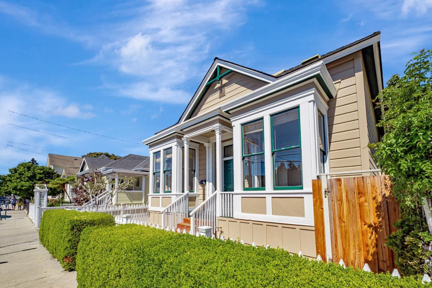 120 Maple Street Santa Cruz, CA 95060 - Photo 3 of 28 a house view with a garden space