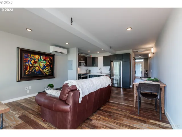 $189,500 | 245 North 7th Street, Unit 2, St. Helens, OR 97051