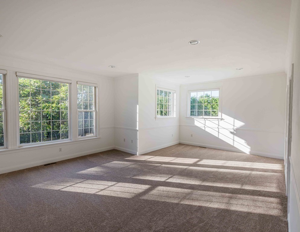 36 Tanglewood Road Amherst, MA 01002 - Photo 27 of 41 Gallery Image 27