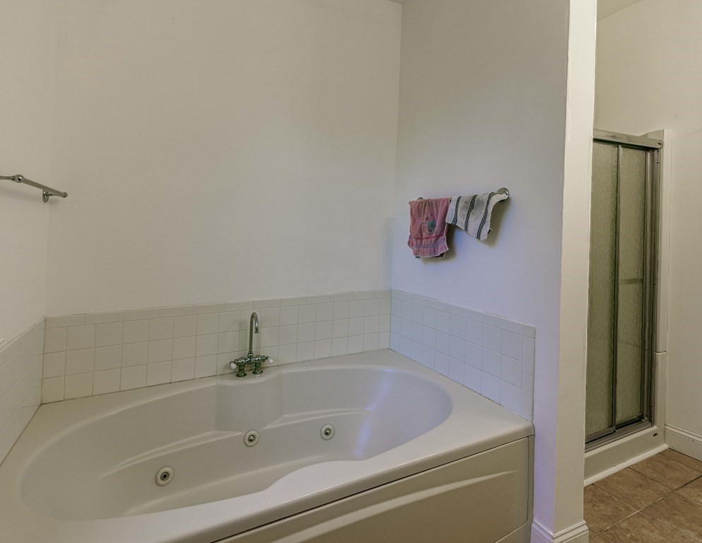 36 Tanglewood Road Amherst, MA 01002 - Photo 30 of 41 Gallery Image 30