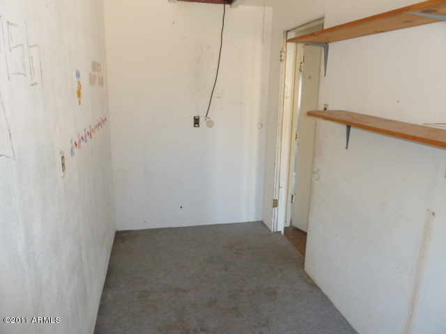 6526 West Berkeley Road Phoenix, AZ 85035 - Photo 11 of 24 021-966647 (14)