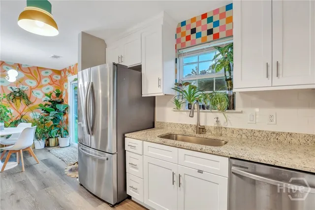 $325,000 | 2120 Vermont Avenue, Savannah, GA 31404