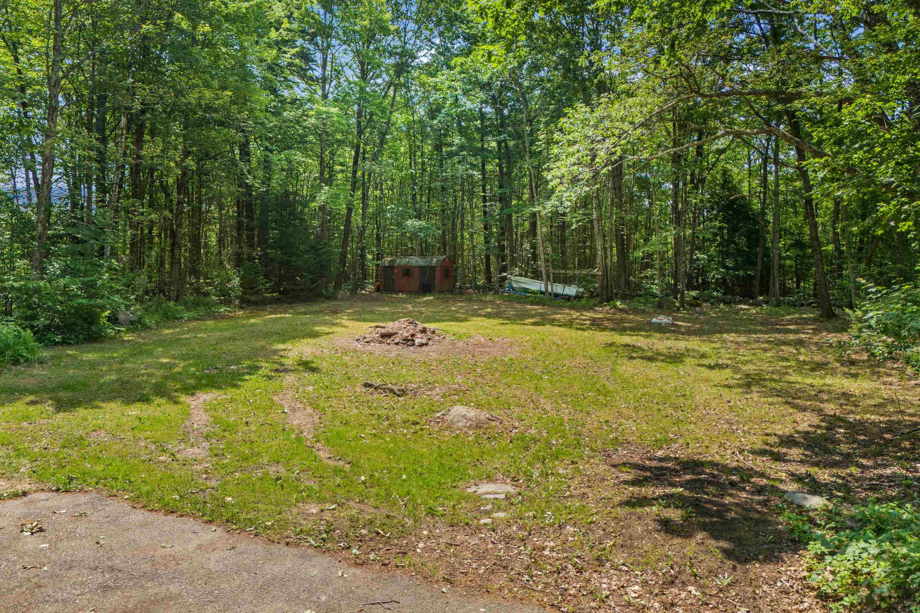102 Green Road Raymond, NH 03077 - Photo 33 of 41
