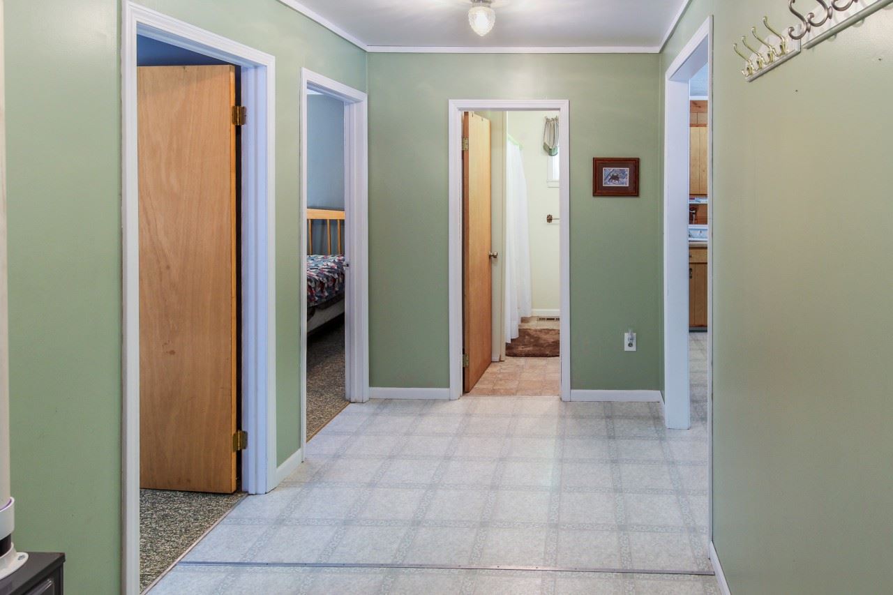 12867 Cinder Road Beulah, MI 49617 - Photo 8 of 19 1876057-7.JPG