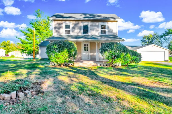 $175,000 | 612 East North Street, Le Roy, IL 61752