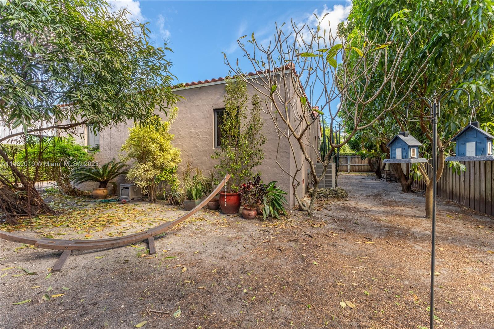 28 Southwest 26th Road Miami, FL 33129 - Photo 30 of 38 a view of outdoor space and yard
