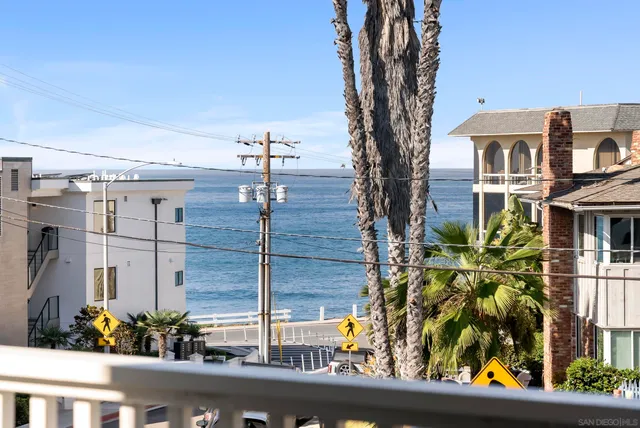 $3,595,000 | 247 Playa Del Norte Street, La Jolla, CA 92037