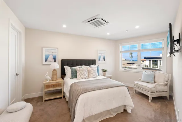 $3,595,000 | 247 Playa Del Norte Street, La Jolla, CA 92037