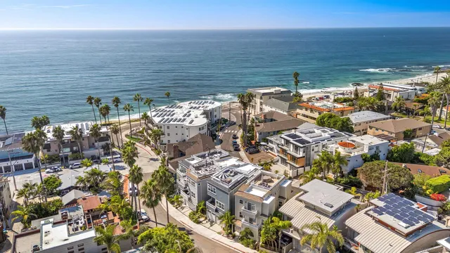 $3,595,000 | 247 Playa Del Norte Street, La Jolla, CA 92037