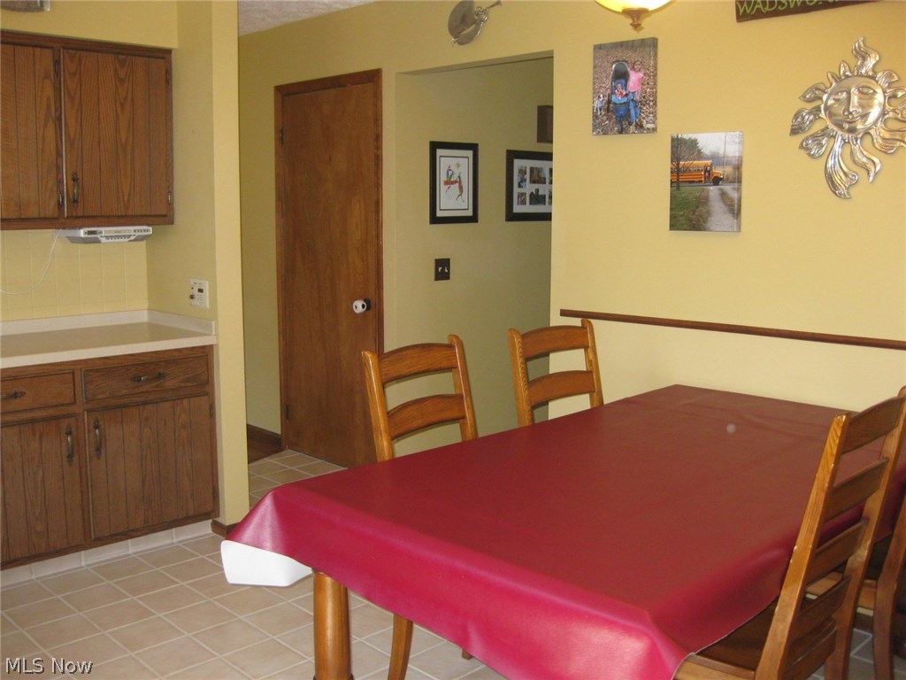 7701 Beach Road Wadsworth, OH 44281 - Photo 5 of 26 Gallery Image 5