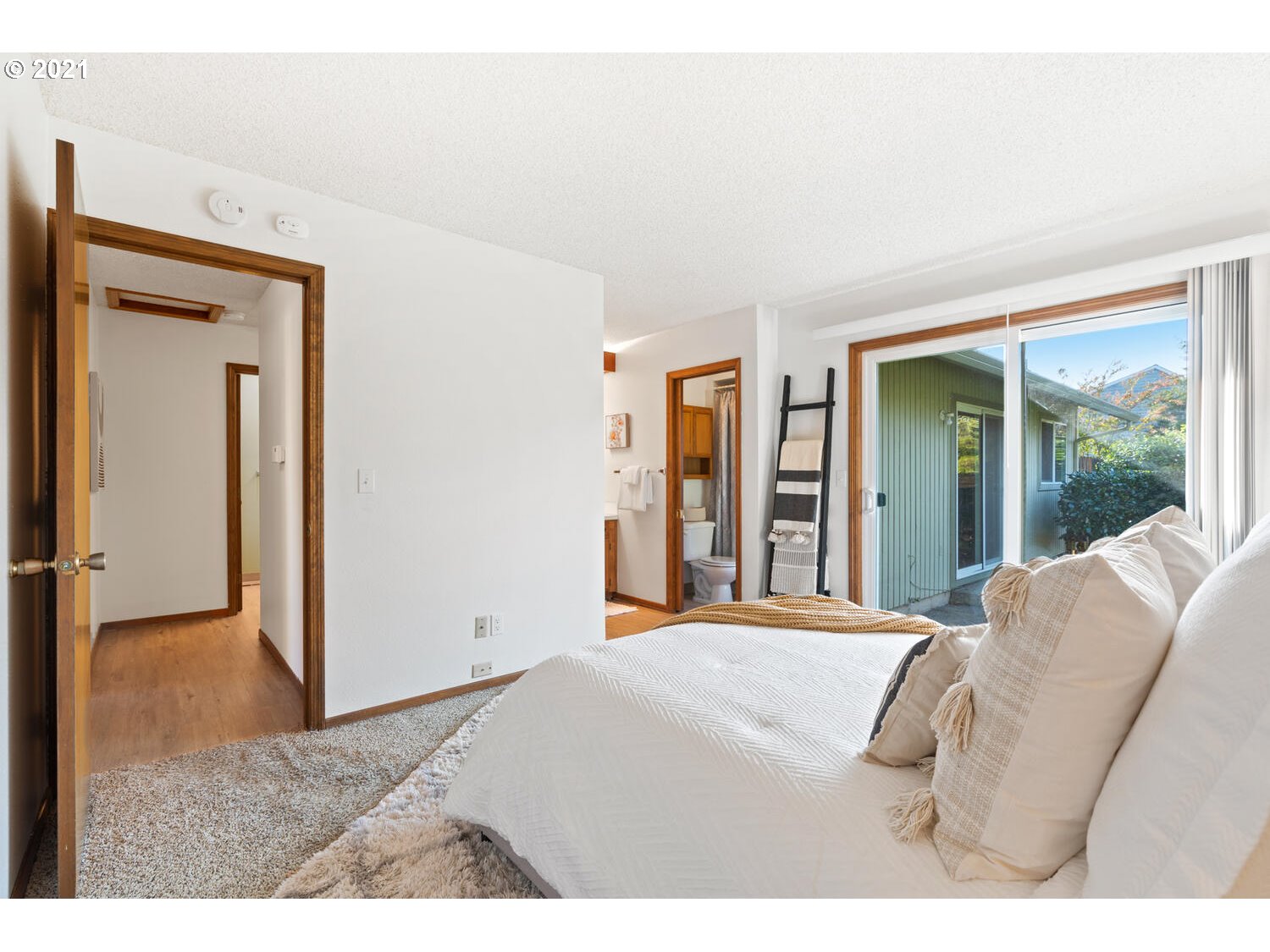 6965 Southwest Molalla Bend Road Wilsonville, OR 97070 - Photo 21 of 27 Gallery Image 21