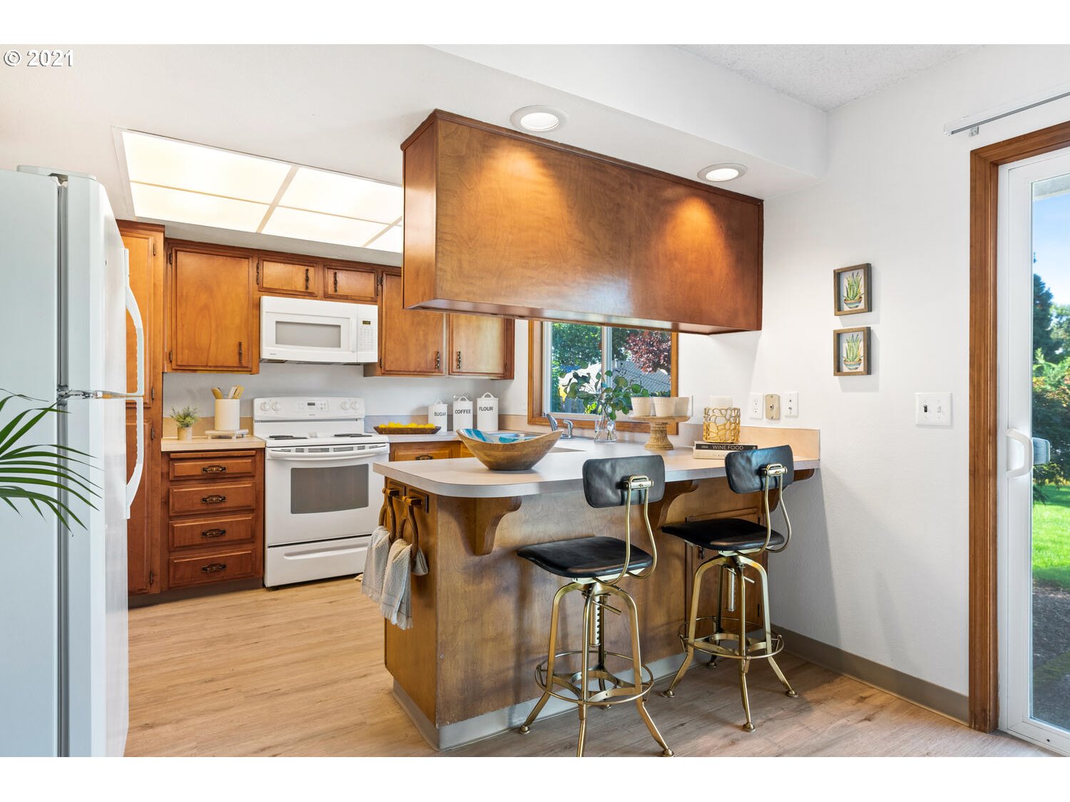 6965 Southwest Molalla Bend Road Wilsonville, OR 97070 - Photo 5 of 27 Gallery Image 5