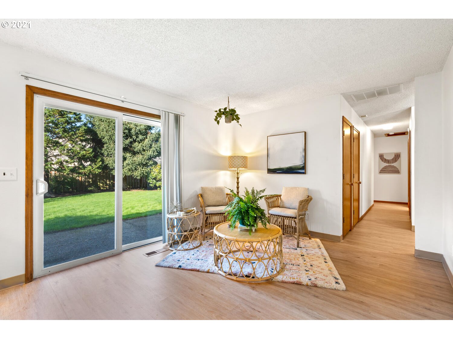 6965 Southwest Molalla Bend Road Wilsonville, OR 97070 - Photo 7 of 27 Gallery Image 7