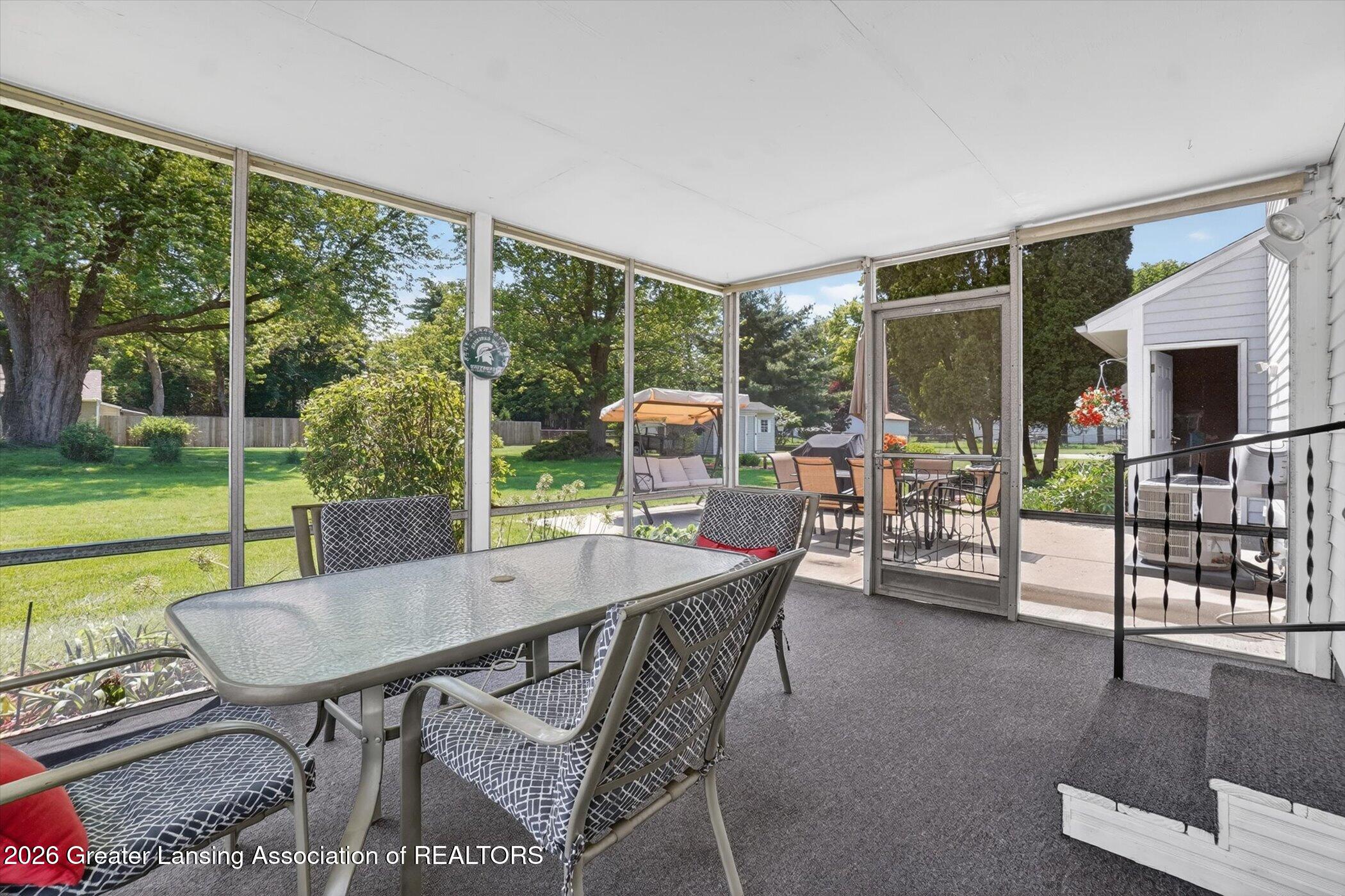 4509 Arden Road Lansing, MI 48917 - Photo 17 of 44 17-4509-Arden-Rd-WindowStill-Photography
