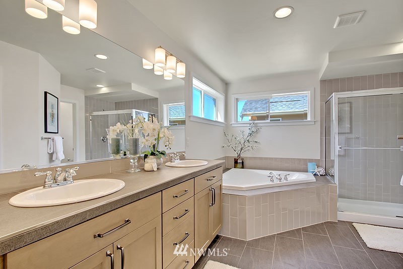 4317 231st Place Southeast Bothell, WA 98021 - Photo 8 of 11