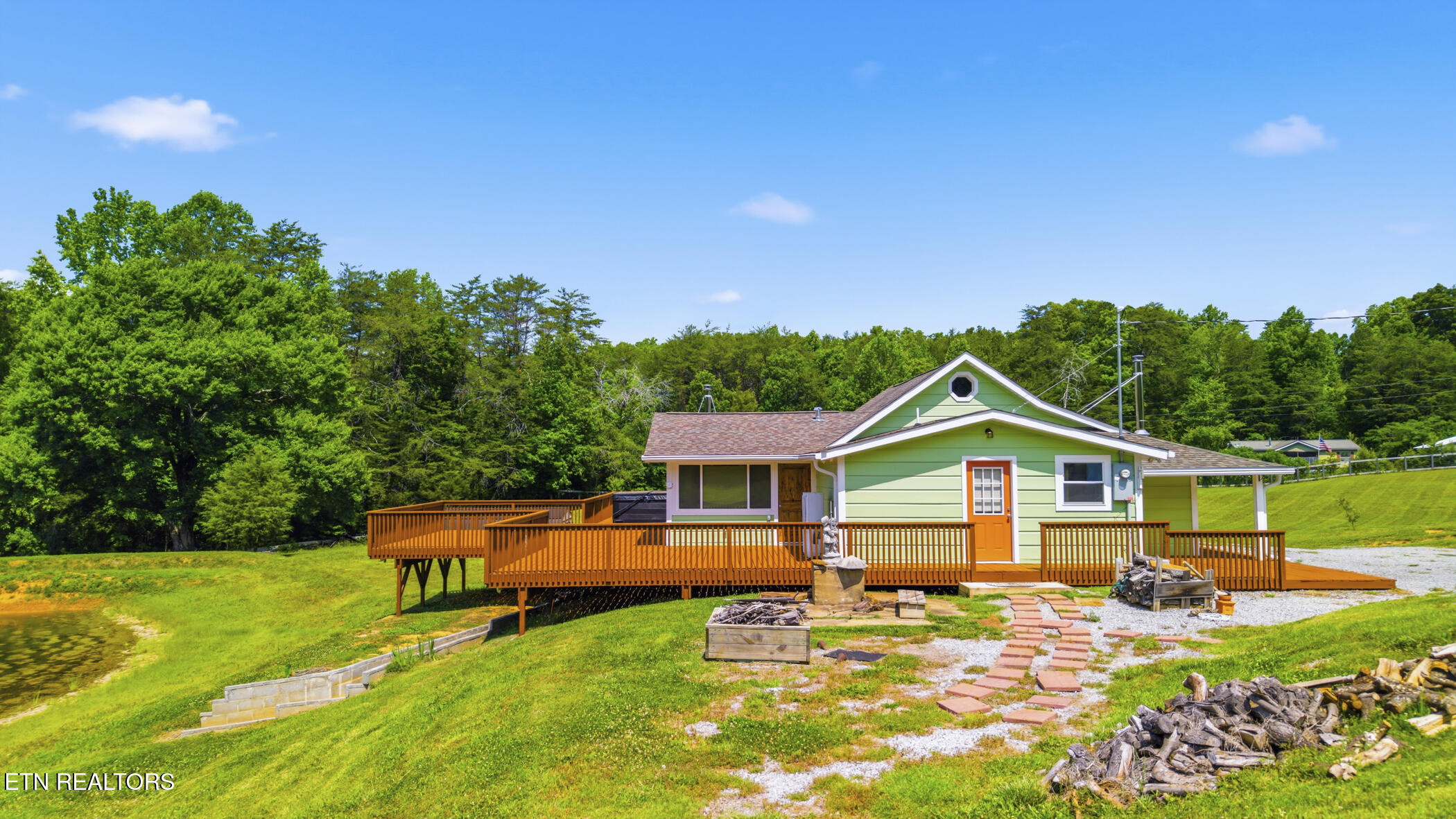 220 Three Point Road Vonore, TN 37885 - Photo 11 of 59 dji_20260520115329_0552_d