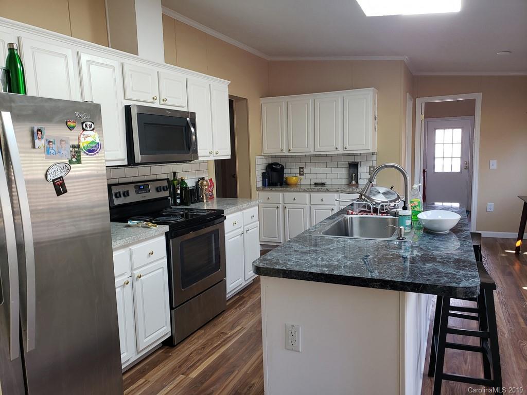 625 Morgan Hill Road Fairview, NC 28730 - Photo 6 of 22 Gallery Image 6