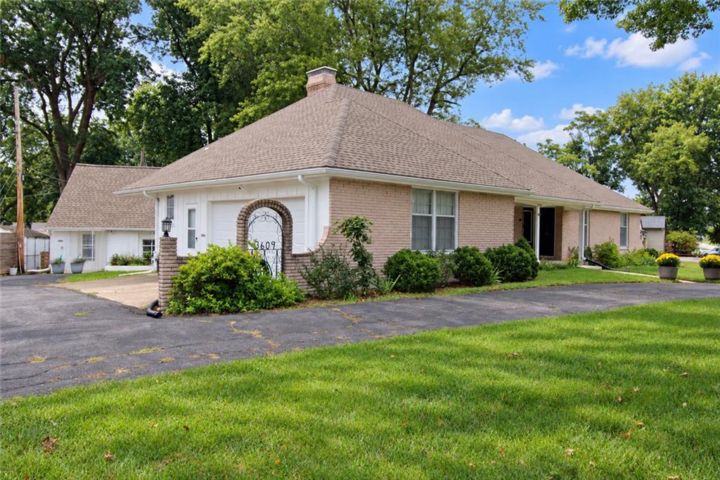 3609 Blue Ridge Boulevard Independence, MO 64052 - Photo 2 of 33 Gallery Image 2