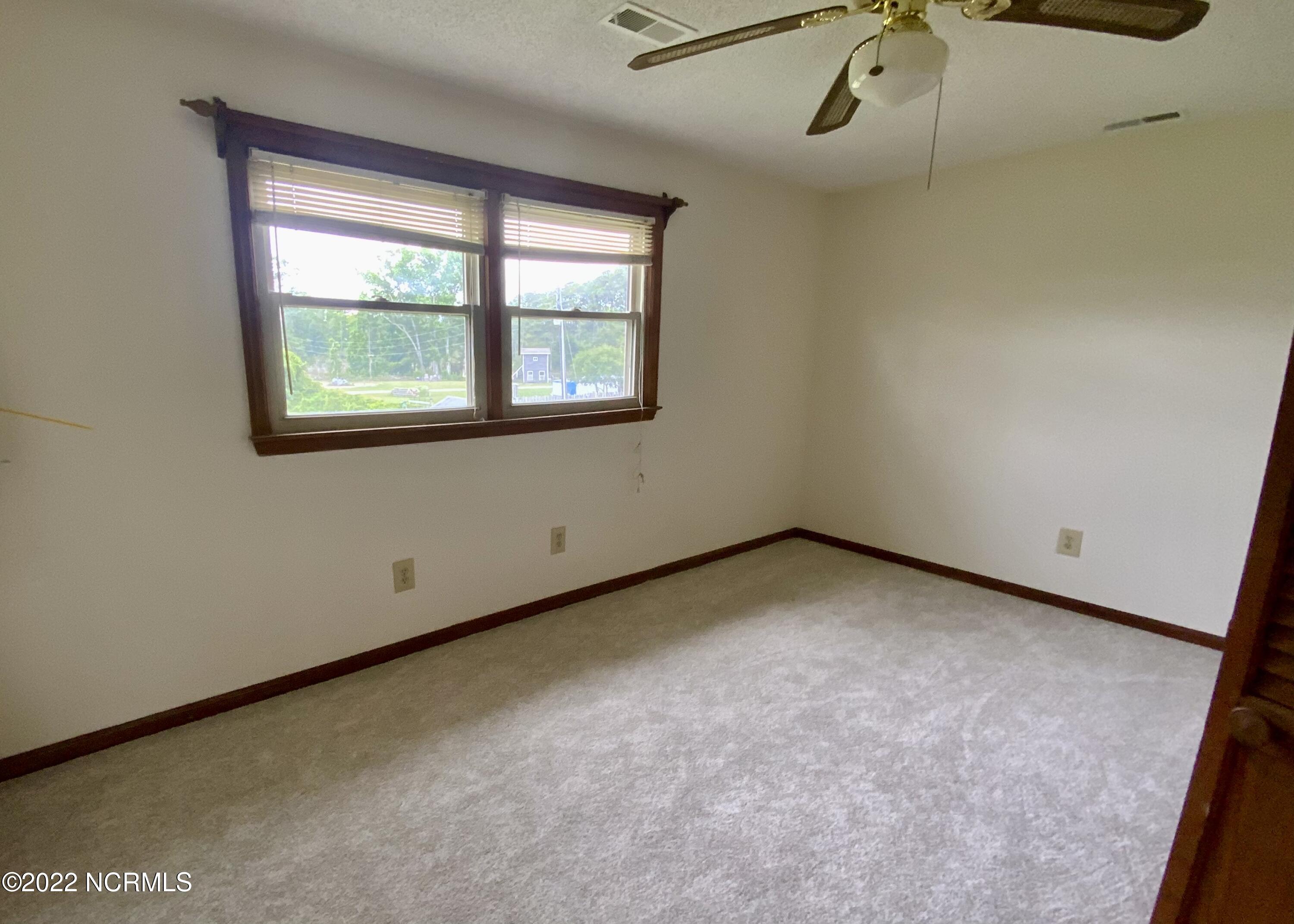 167 Firetower Road Beaufort, NC 28516 - Photo 23 of 29 Upstairs