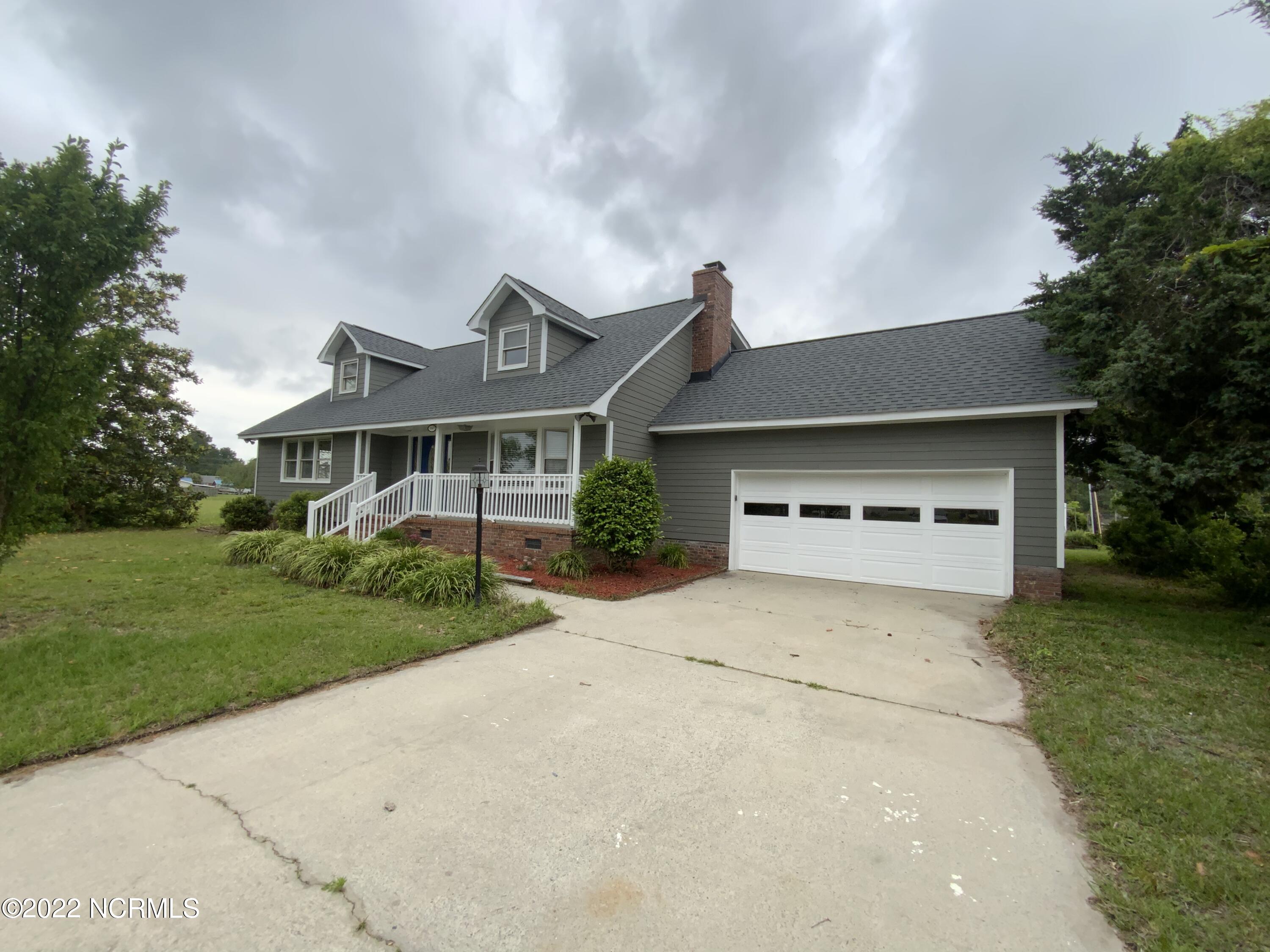 167 Firetower Road Beaufort, NC 28516 - Photo 4 of 29 Front