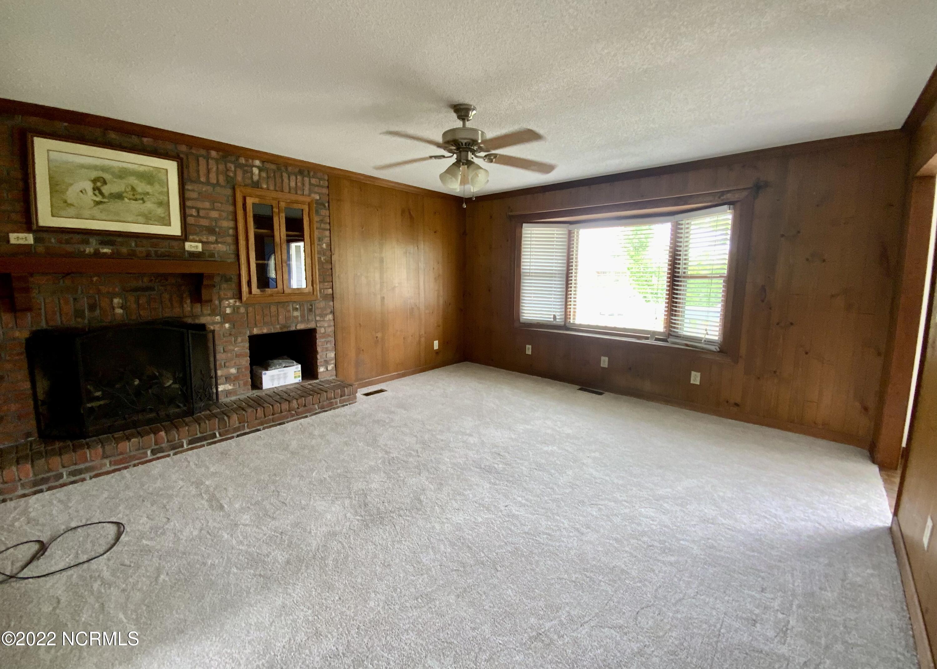 167 Firetower Road Beaufort, NC 28516 - Photo 8 of 29 Den