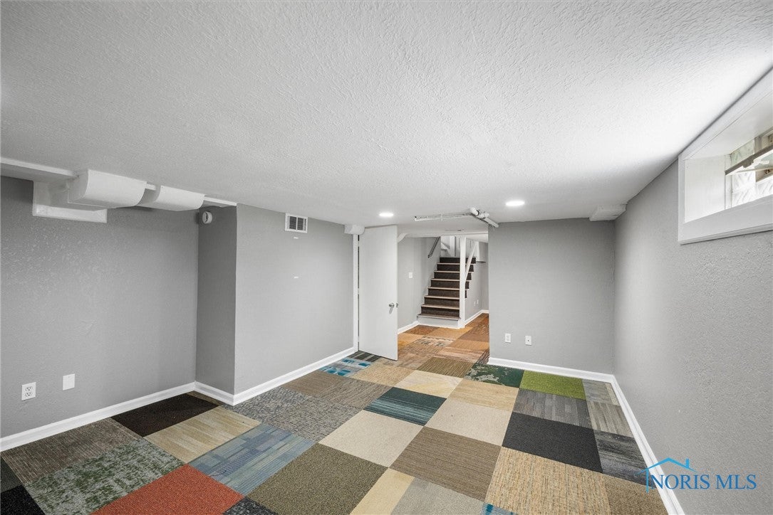 2117 Fairfax Road Toledo, OH 43613 - Photo 20 of 24 Gallery Image 20
