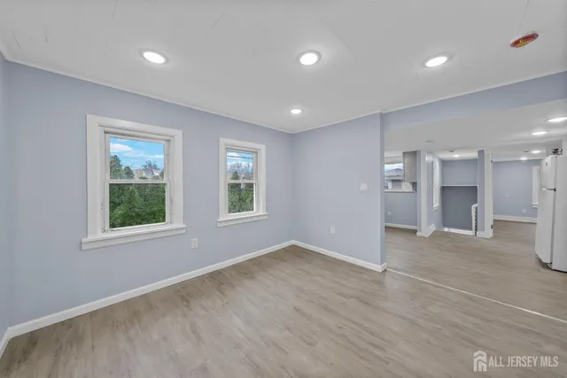 $1,975 | 6 1st Avenue, Raritan, NJ 08869