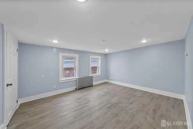 $1,975 | 6 1st Avenue, Raritan, NJ 08869