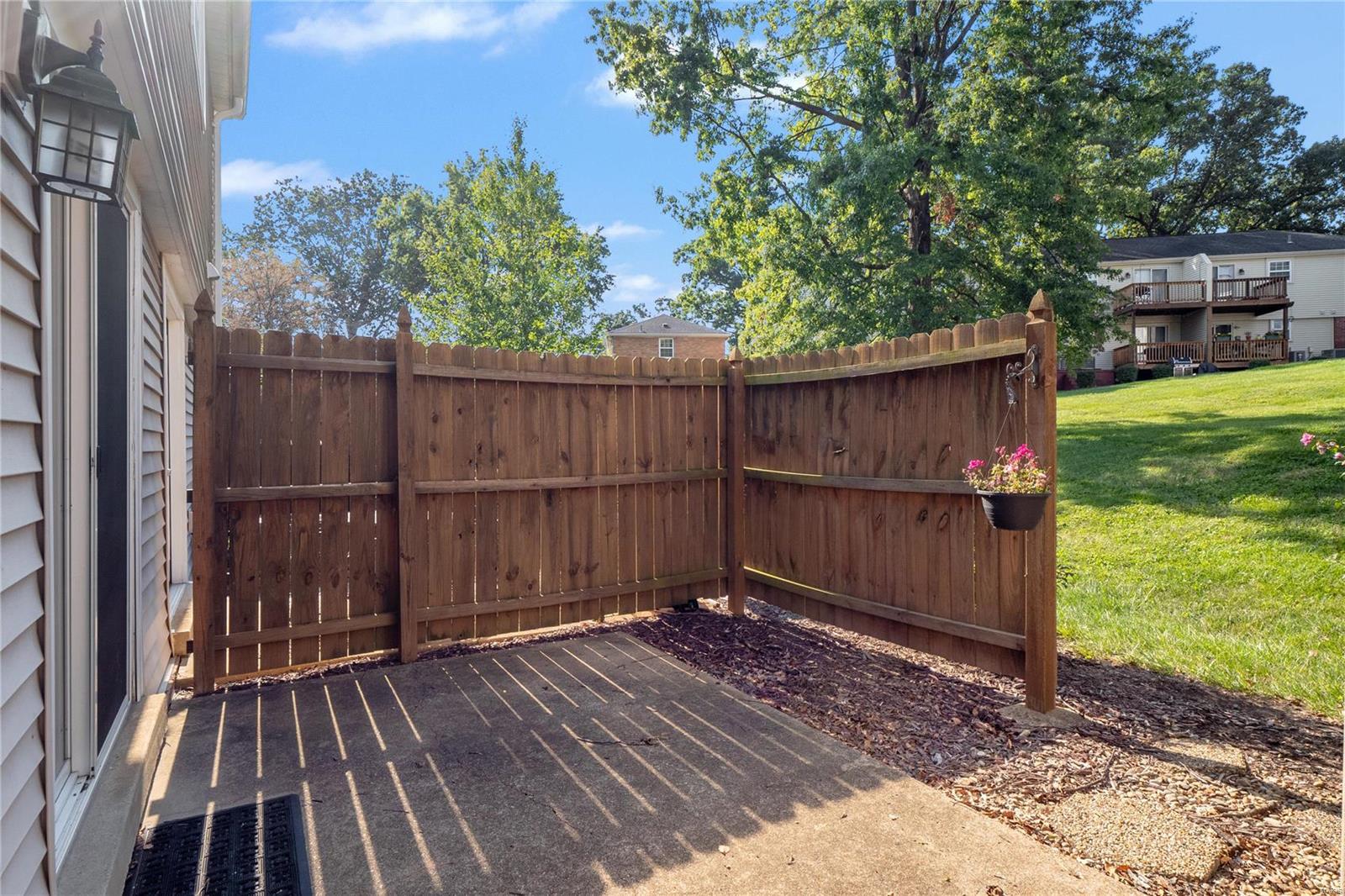 1504 Swallow Drive St. Louis, MO 63144 - Photo 17 of 23