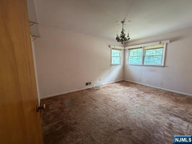 1008 Windsor Road Teaneck, NJ 07666 - Photo 12 of 21