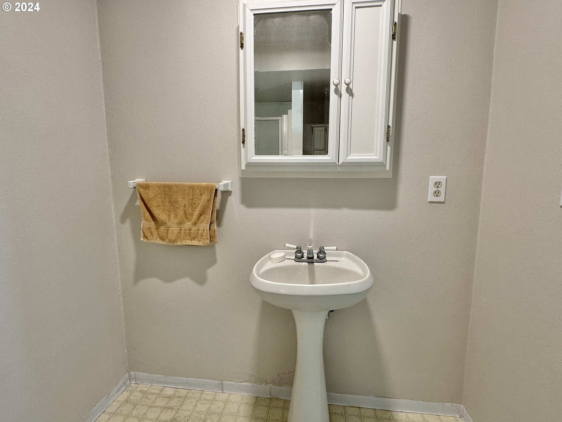 559 South 42nd Street Springfield, OR 97478 - Photo 31 of 41 Bonus Room