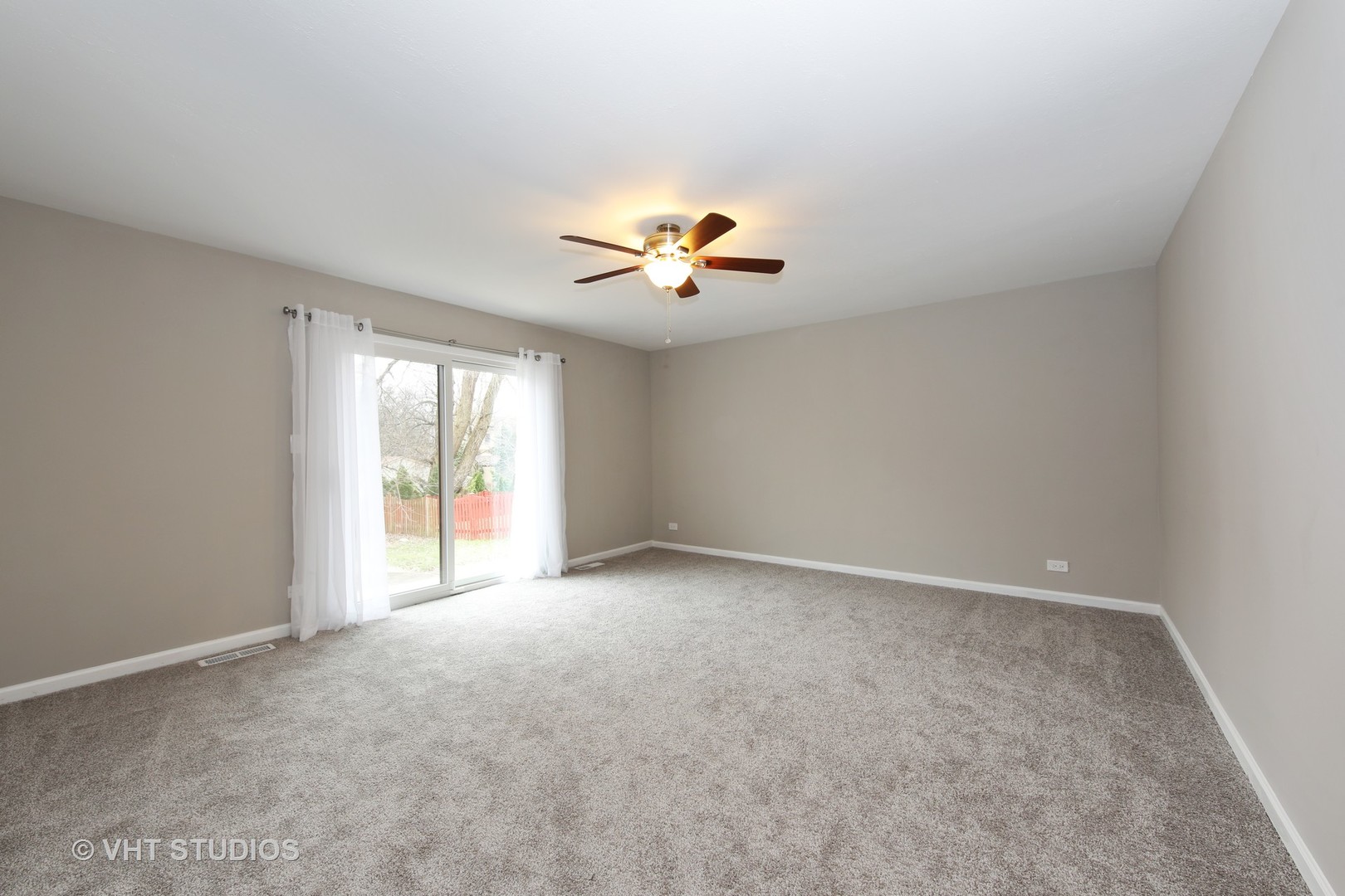 1297 West New Britton Drive Hoffman Estates, IL 60192 - Photo 6 of 13