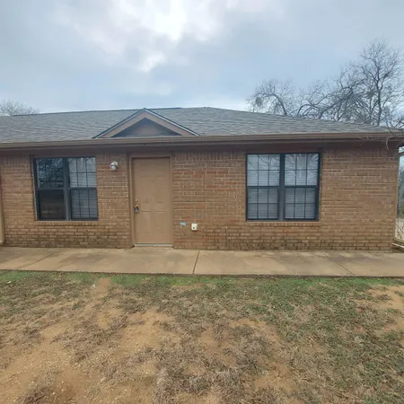 $1,125 | 411 Avenue South, Marble Falls, TX 78654