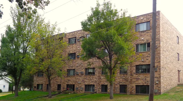 $755 | 201 South Minnesota Street, Unit G2, Redwood Falls, MN 56283