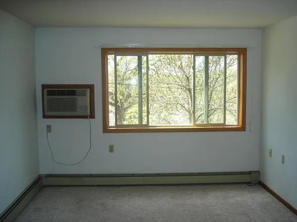 $755 | 201 South Minnesota Street, Unit G2, Redwood Falls, MN 56283