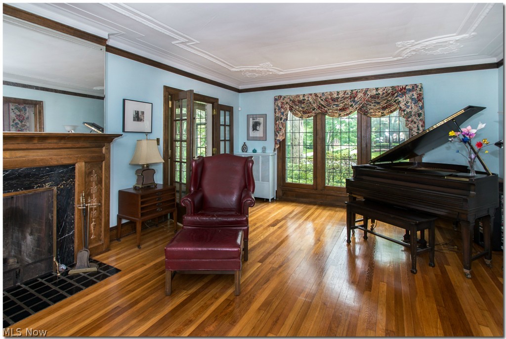2667 Wicklow Road Cleveland, OH 44120 - Photo 5 of 25 Gallery Image 5