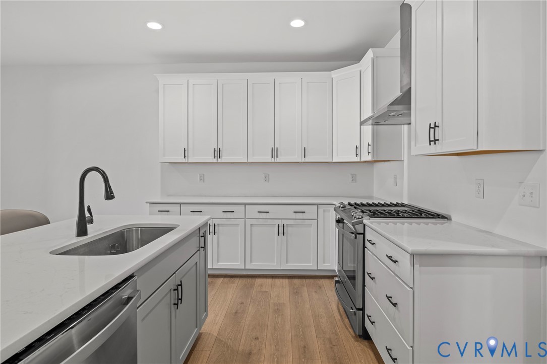 224 Lauradell Road Ashland, VA 23005 - Photo 19 of 74 Modern kitchen featuring white shaker cabinetry, l